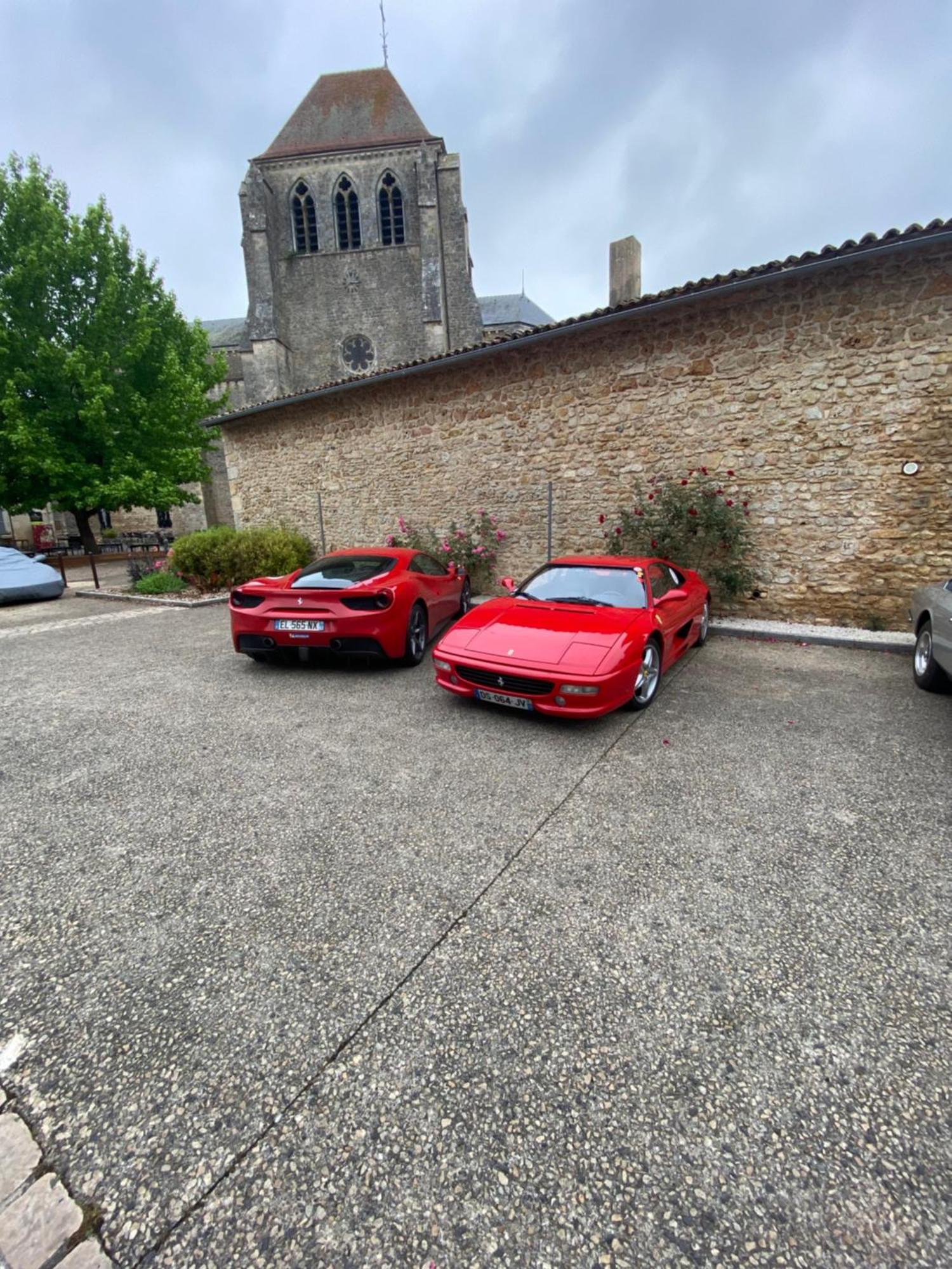 Logis Hotel Le Saint Georges Vivonne ภายนอก รูปภาพ