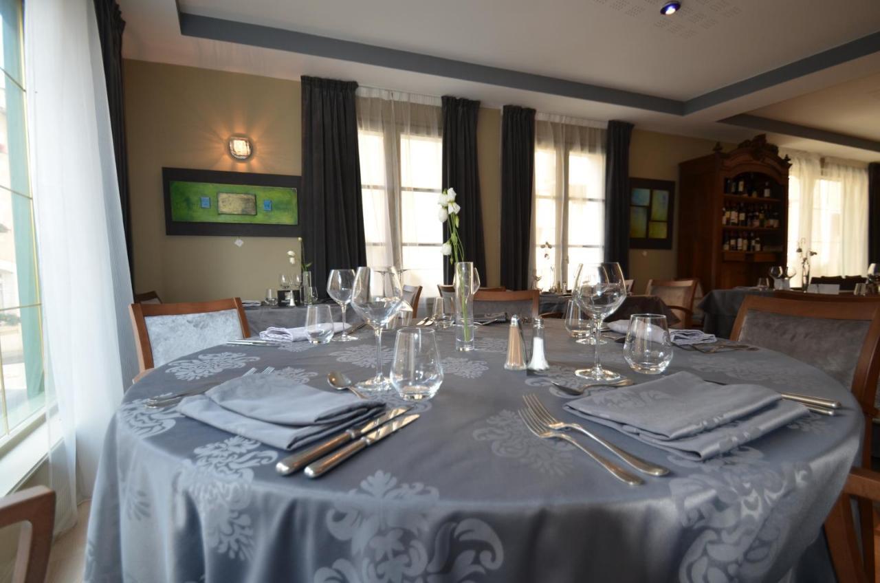 Logis Hotel Le Saint Georges Vivonne ภายนอก รูปภาพ